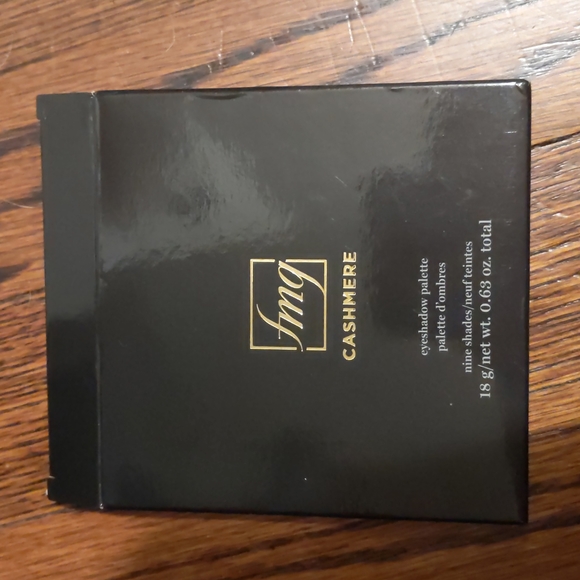 FMG Cashmere Avon Eye shadow - Picture 5 of 6